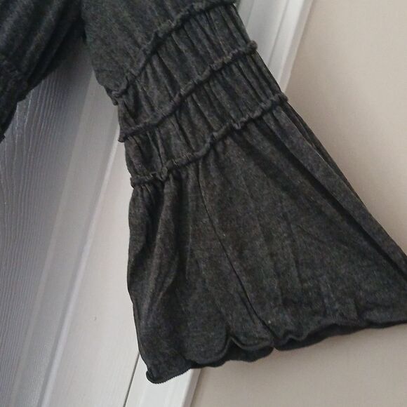 Max Studio  gray high waisted  super low cut v neckline  Sz L NWOT - Picture 6 of 7